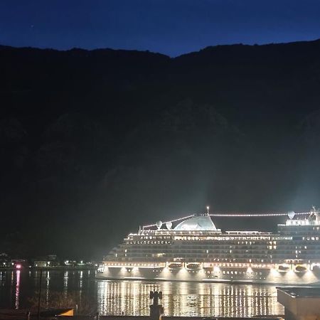 Apartment Oaza Kotor Eksteriør bilde