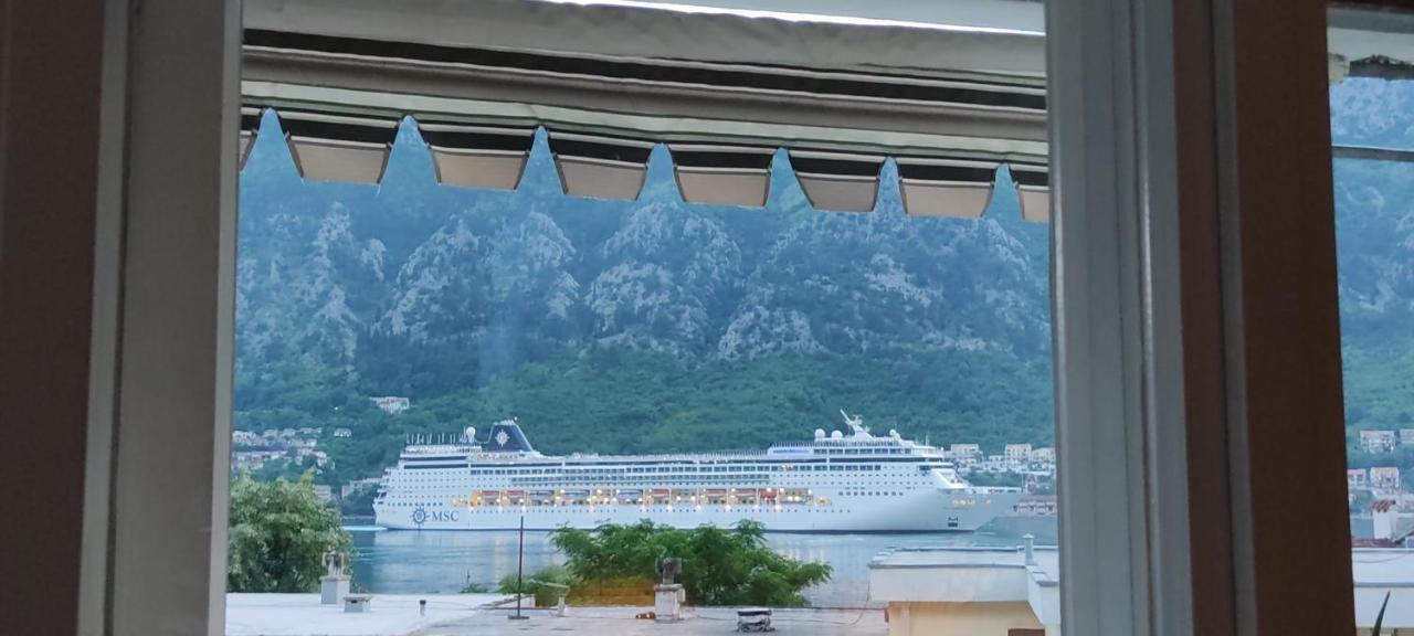 Apartment Oaza Kotor Eksteriør bilde