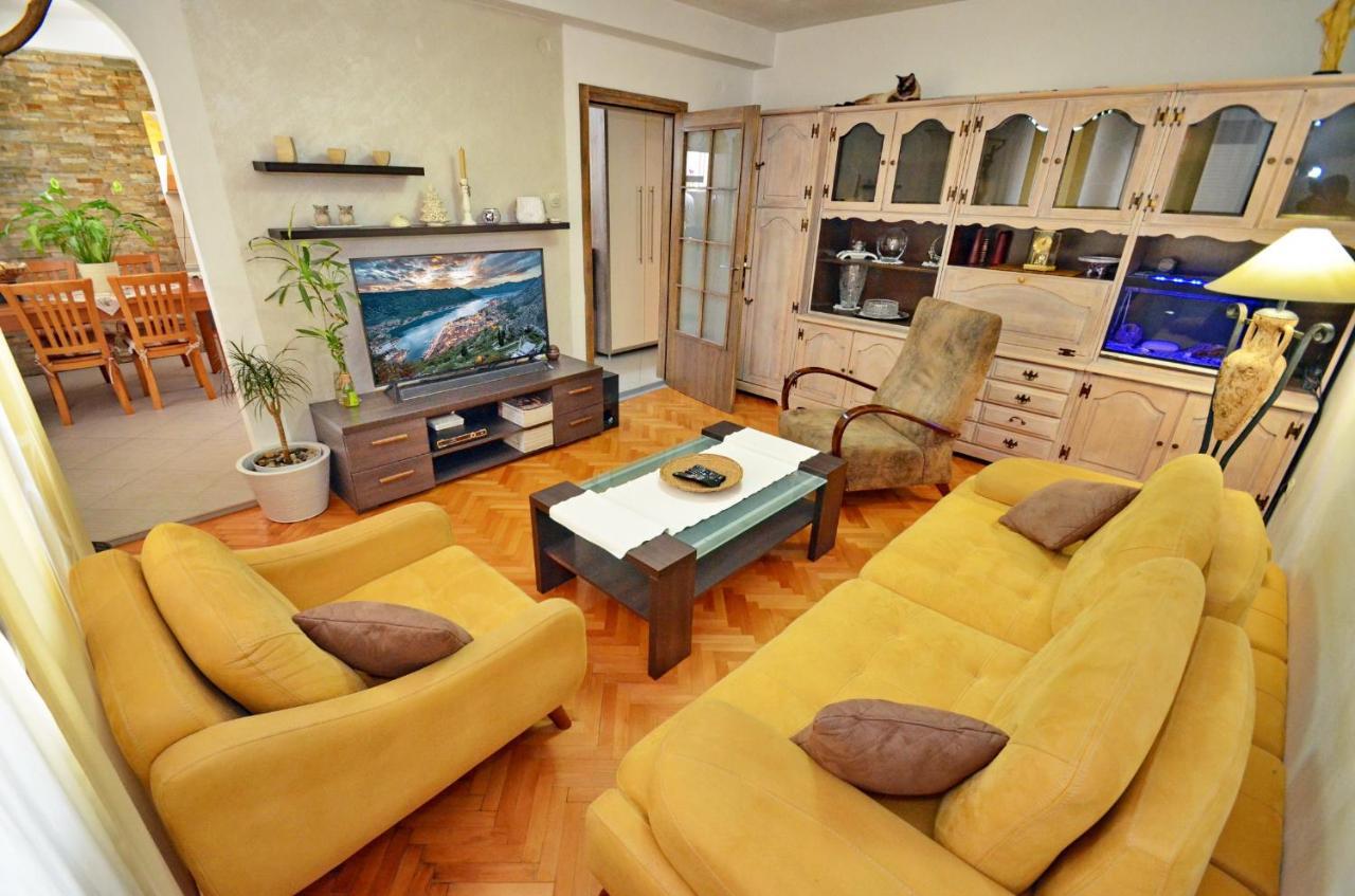 Apartment Oaza Kotor Eksteriør bilde