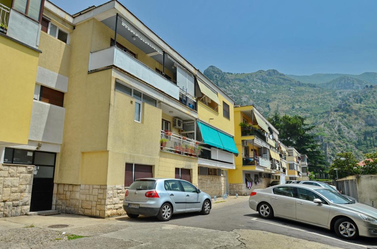 Apartment Oaza Kotor Eksteriør bilde